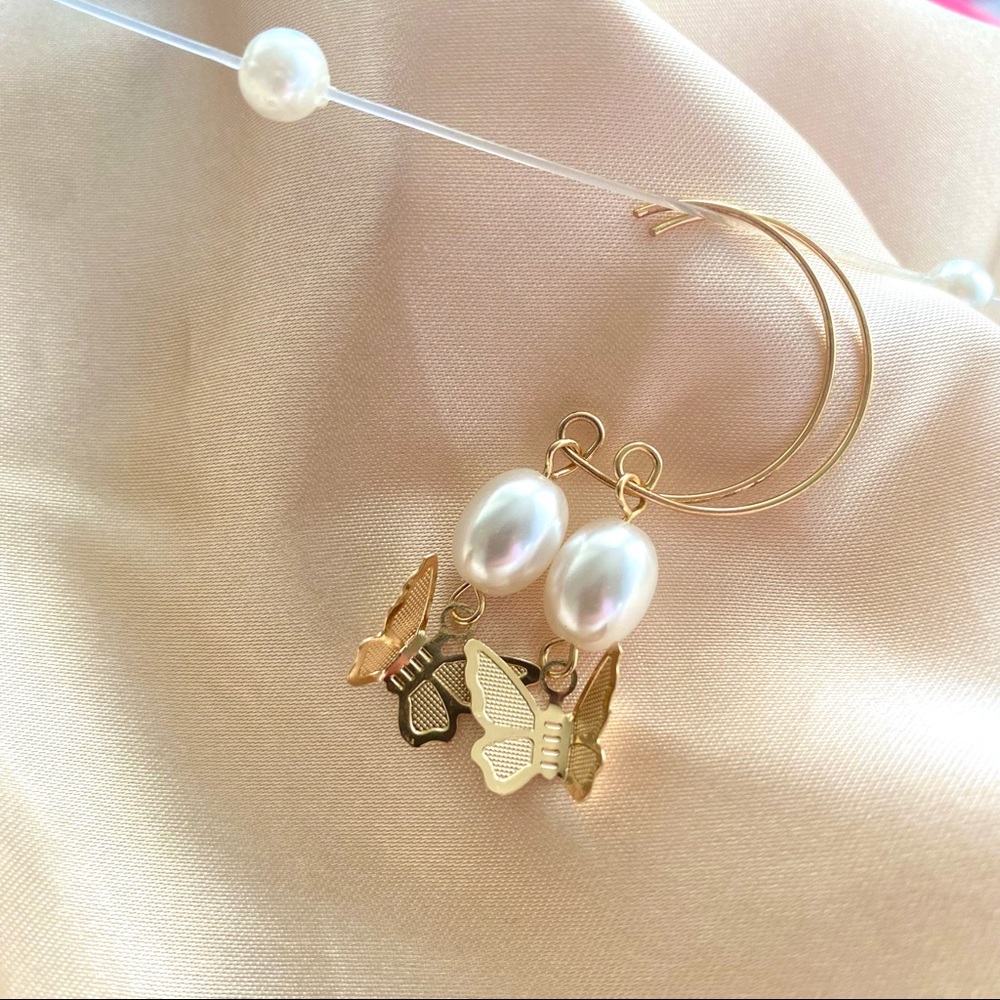 Butterfly Pearl Golden Hoop Earrings - Picture 12 of 12